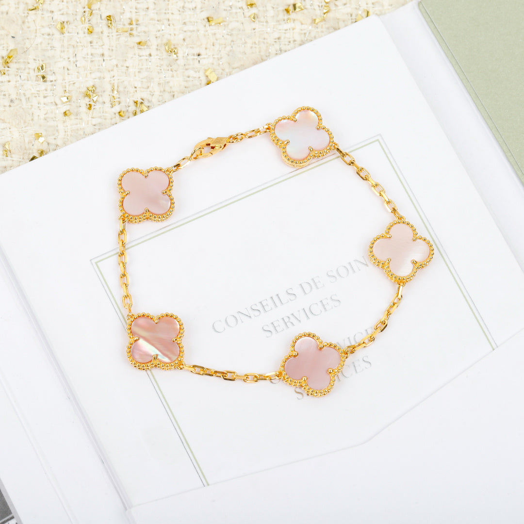 【関税負担なし・送料無料・代引可】ヴァンクリーフ&アーペル ブレスレット 未使用 箱付き