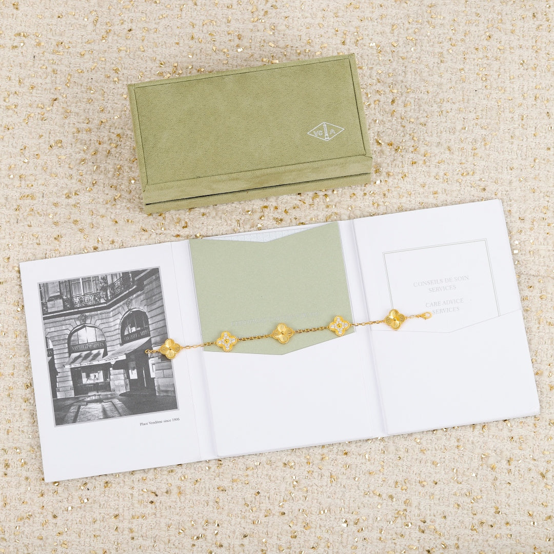 【関税負担なし・送料無料・代引可】ヴァンクリーフ&アーペル ブレスレット 未使用 箱付き