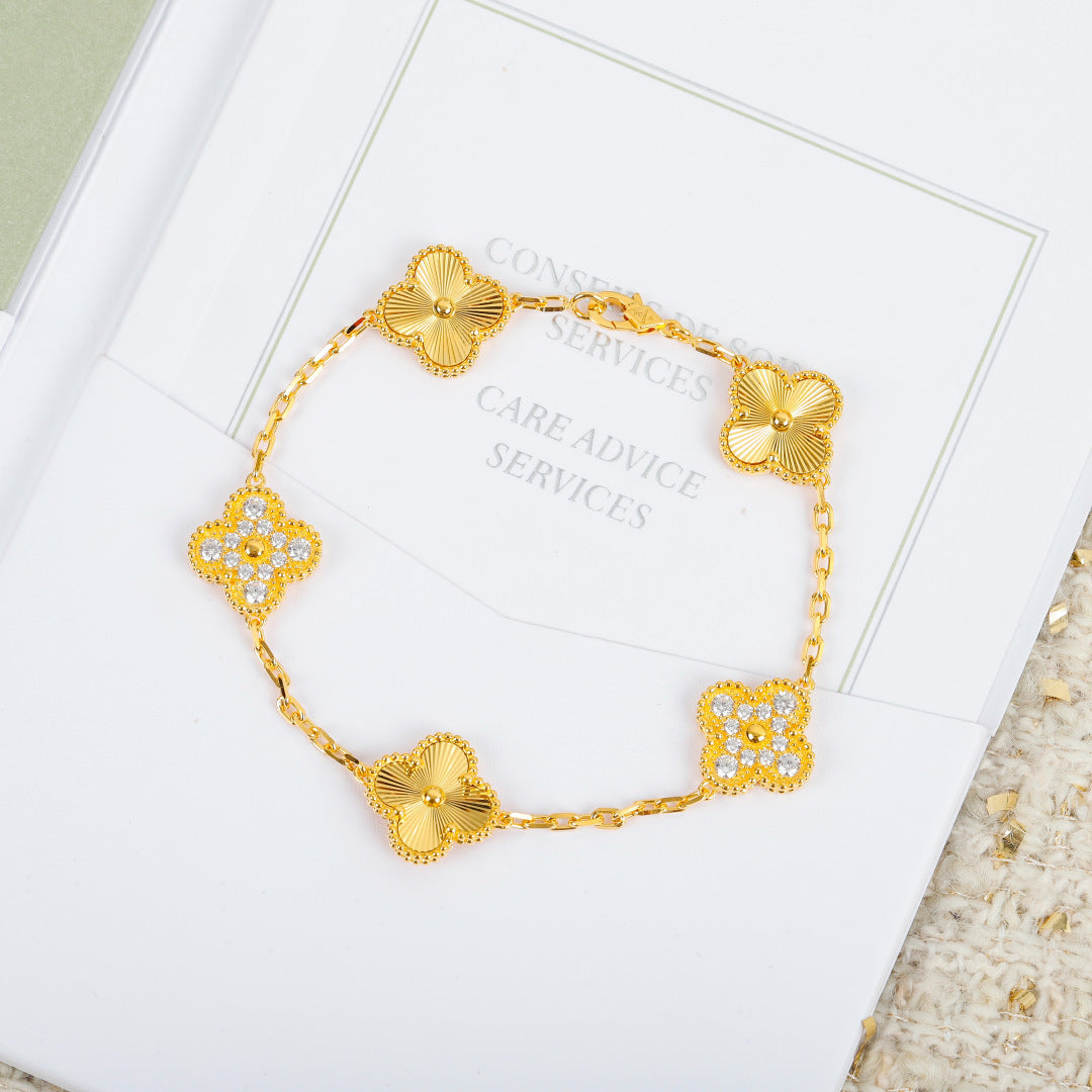 【関税負担なし・送料無料・代引可】ヴァンクリーフ&アーペル ブレスレット 未使用 箱付き