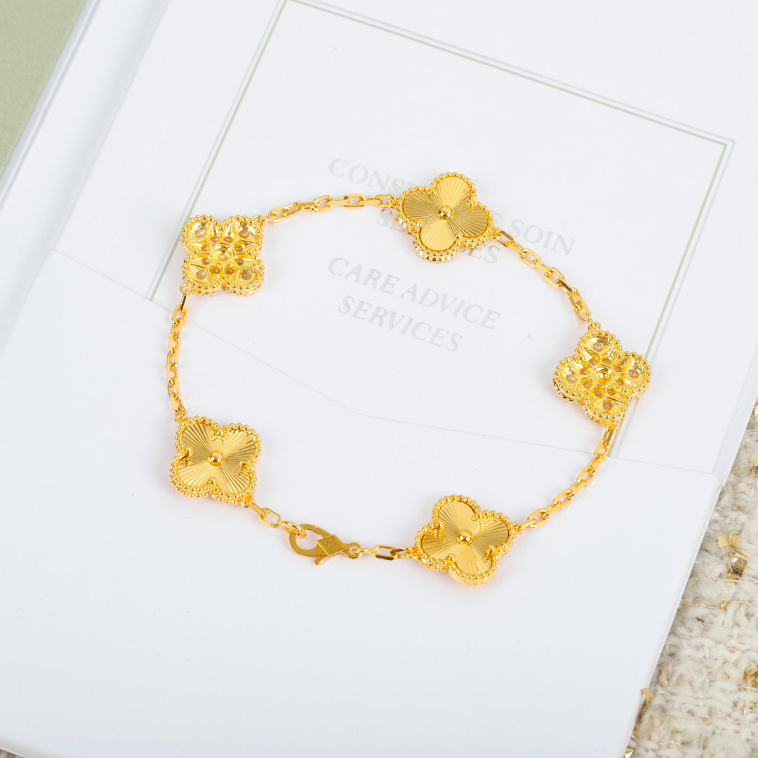 【関税負担なし・送料無料・代引可】ヴァンクリーフ&アーペル ブレスレット 未使用 箱付き