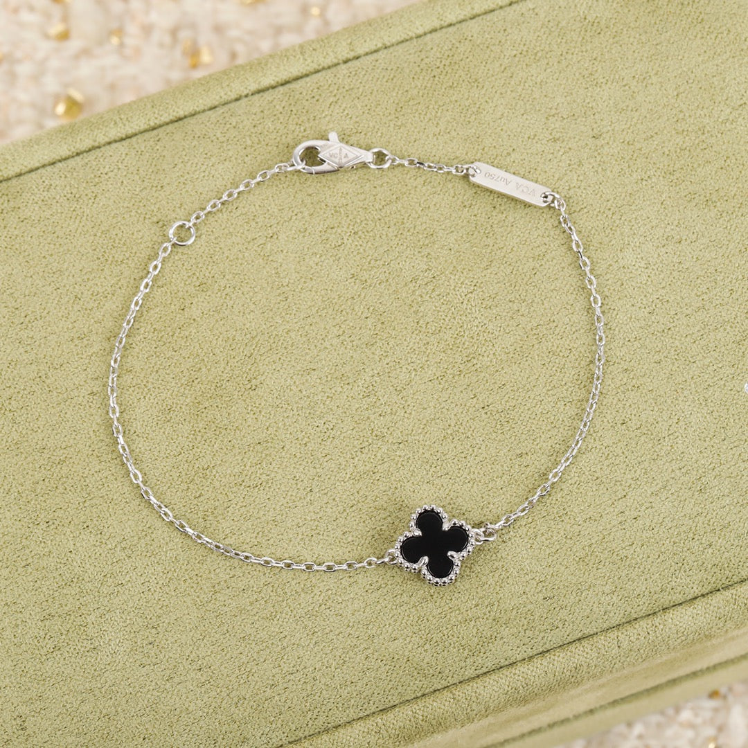 【関税負担なし・送料無料・代引可】ヴァンクリーフ&アーペル ブレスレット 未使用 箱付き