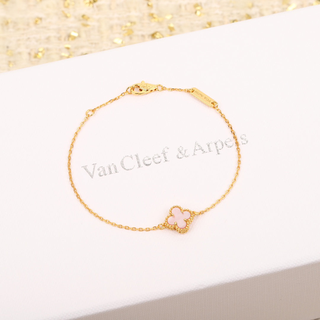 【関税負担なし・送料無料・代引可】ヴァンクリーフ&アーペル ブレスレット 未使用 箱付き