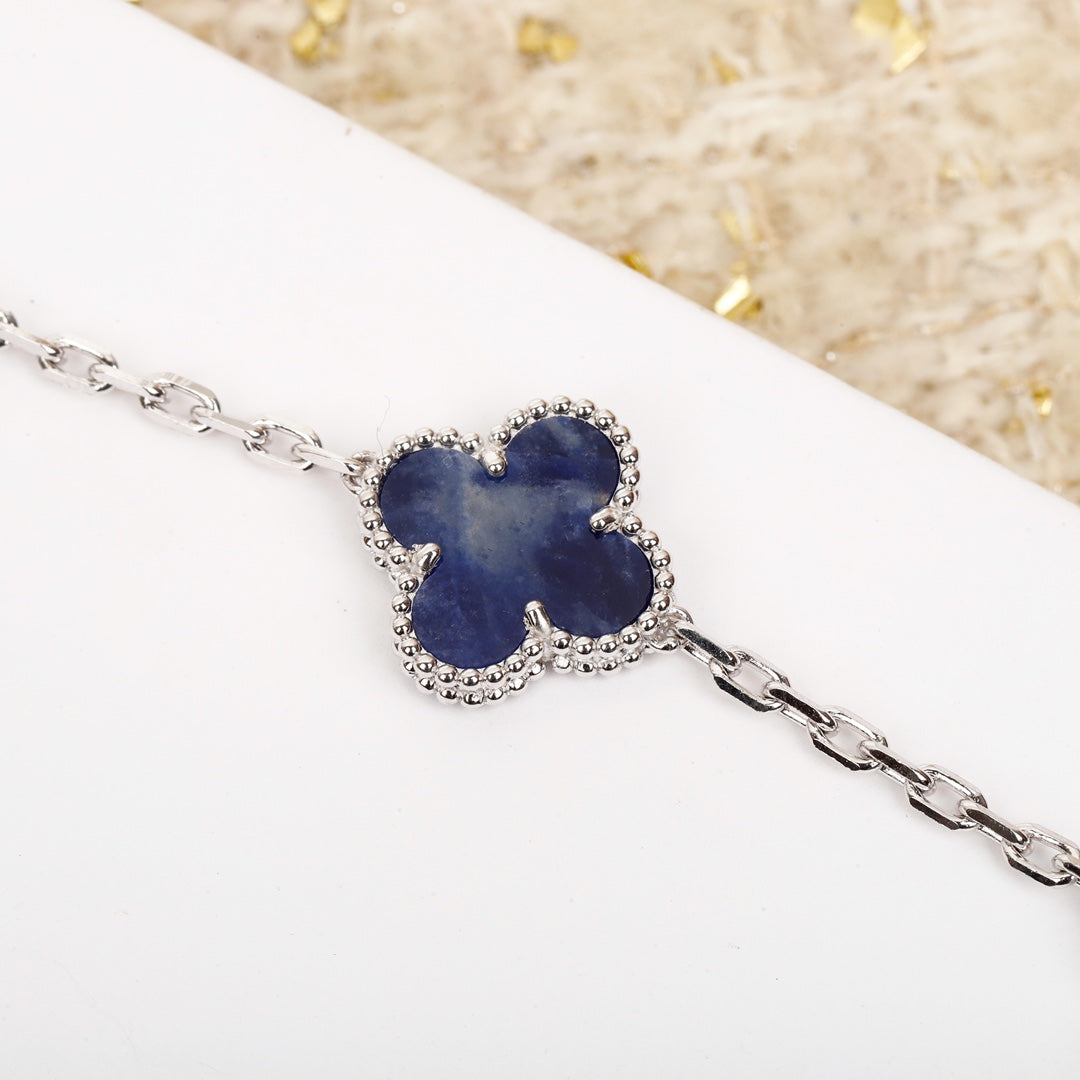 【関税負担なし・送料無料・代引可】ヴァンクリーフ&アーペル ブレスレット 未使用 箱付き