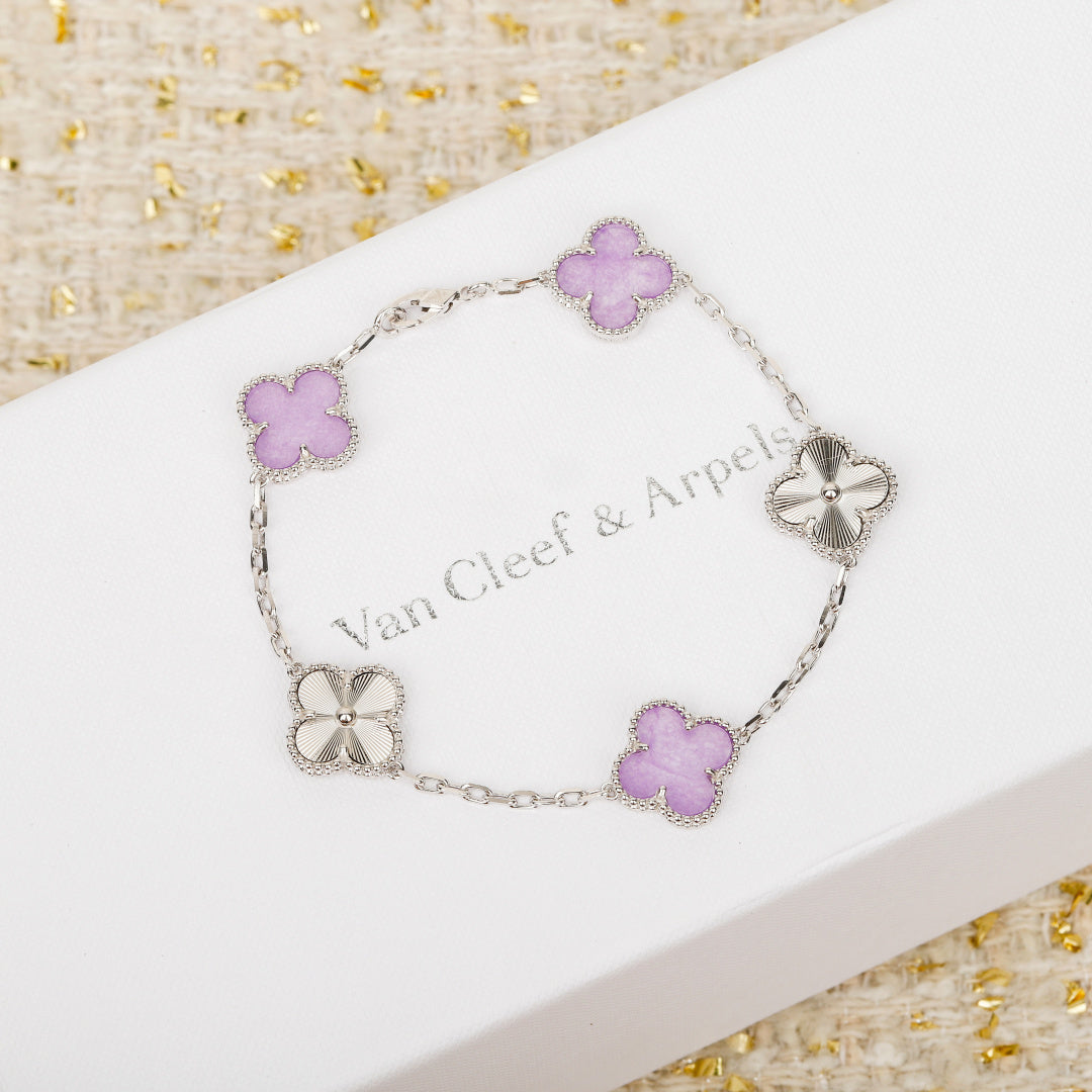 【関税負担なし・送料無料・代引可】ヴァンクリーフ&アーペル ブレスレット 未使用 箱付き