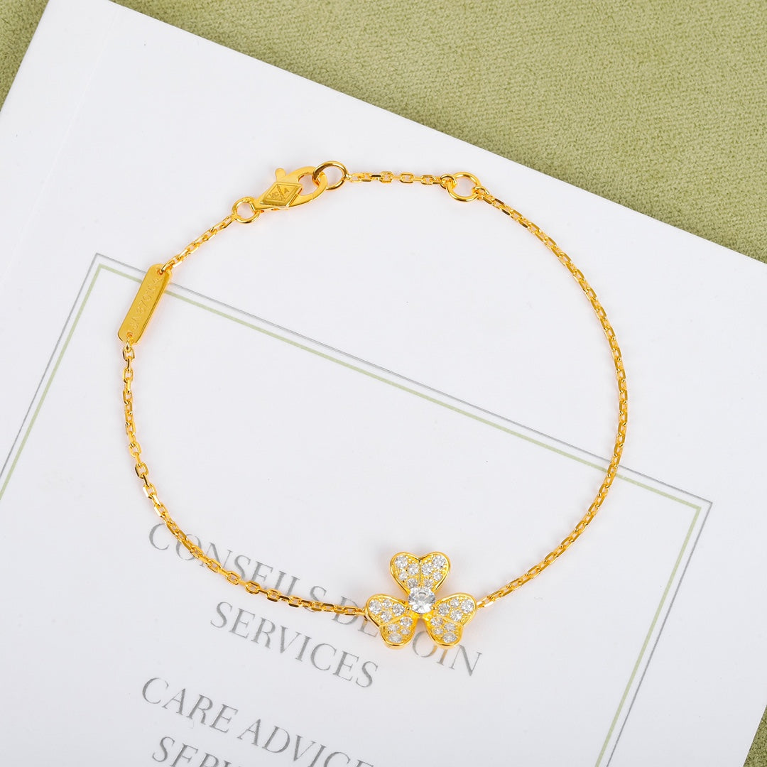 【関税負担なし・送料無料・代引可】ヴァンクリーフ&アーペル ブレスレット 未使用 箱付き