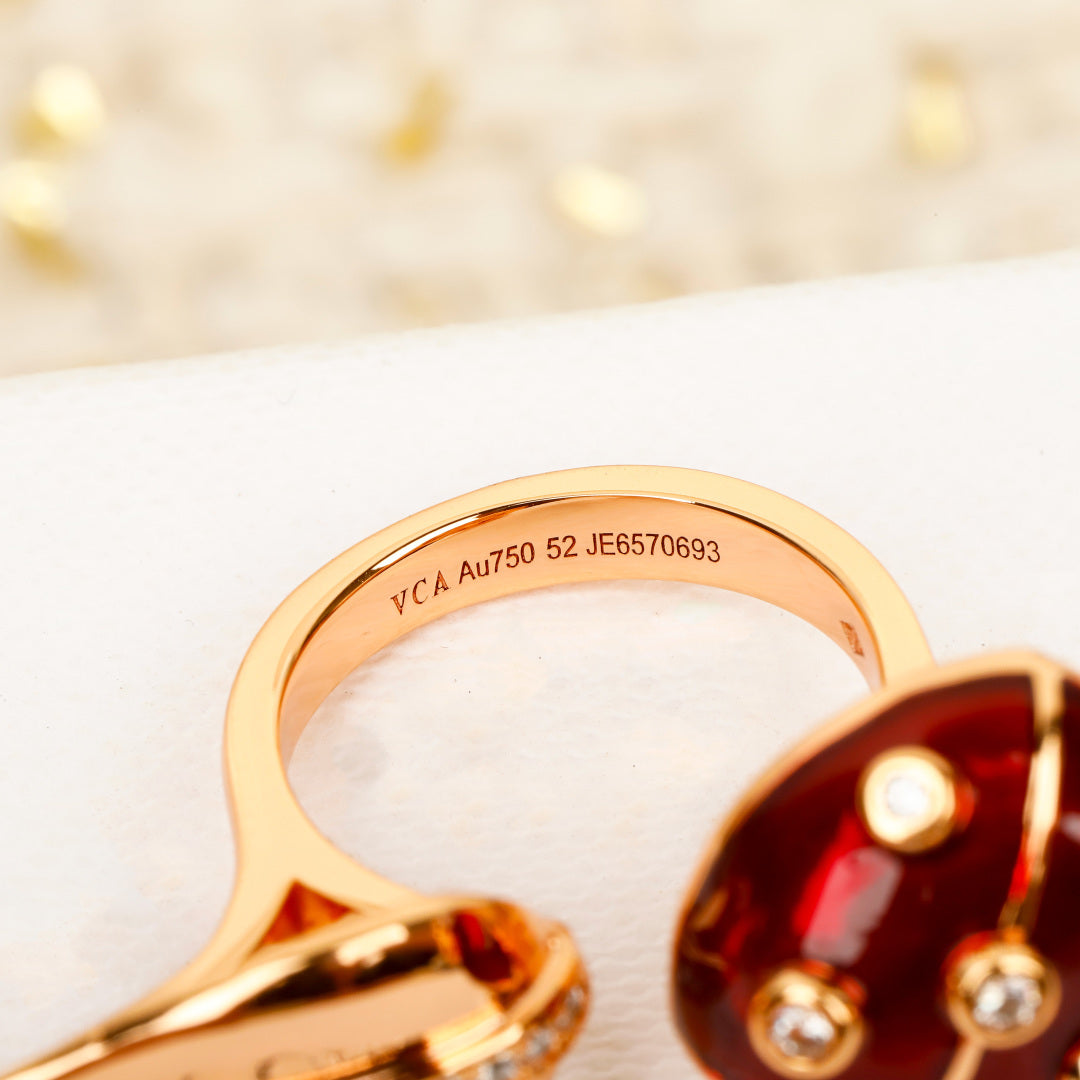 【関税負担なし・送料無料・代引可】【売れ筋】ヴァンクリーフ&アーペル リング 未使用 箱付き