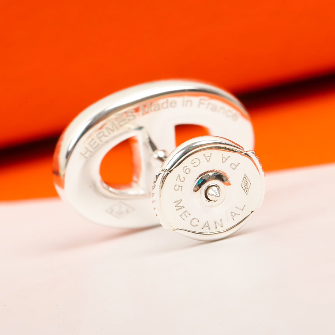 【関税負担なし・送料無料・代引可】【売れ筋】エルメス ピアス 未使用 箱付き